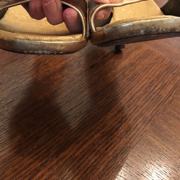 Gucci Rare Guccissima Gold Slides 6 1/2 - Picture 4 of 15